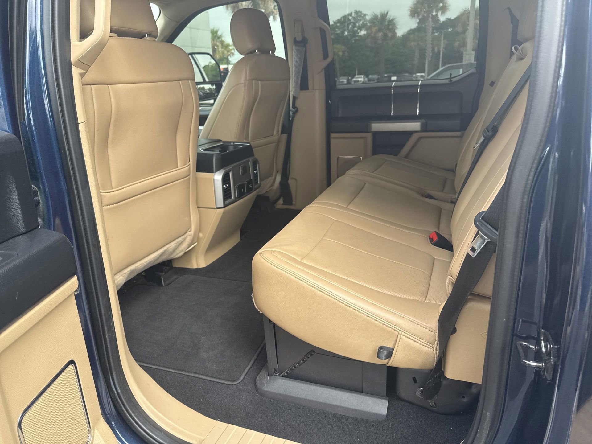 Used 2020 Ford F350 4x4 Crew Cab DRW Super Duty image 11