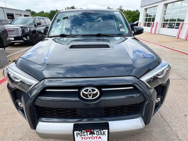 Used 2024 Toyota 4Runner TRD Off-Road Premium AWD/4WD image 4
