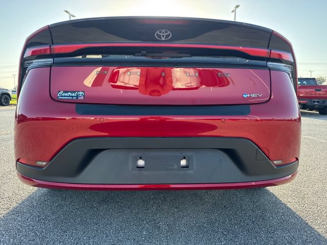 New 2027 Toyota Prius LE FWD image 5