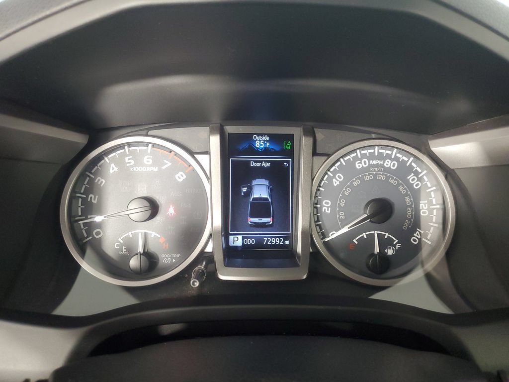 Used 2018 Toyota Tacoma SR5 RWD image 24