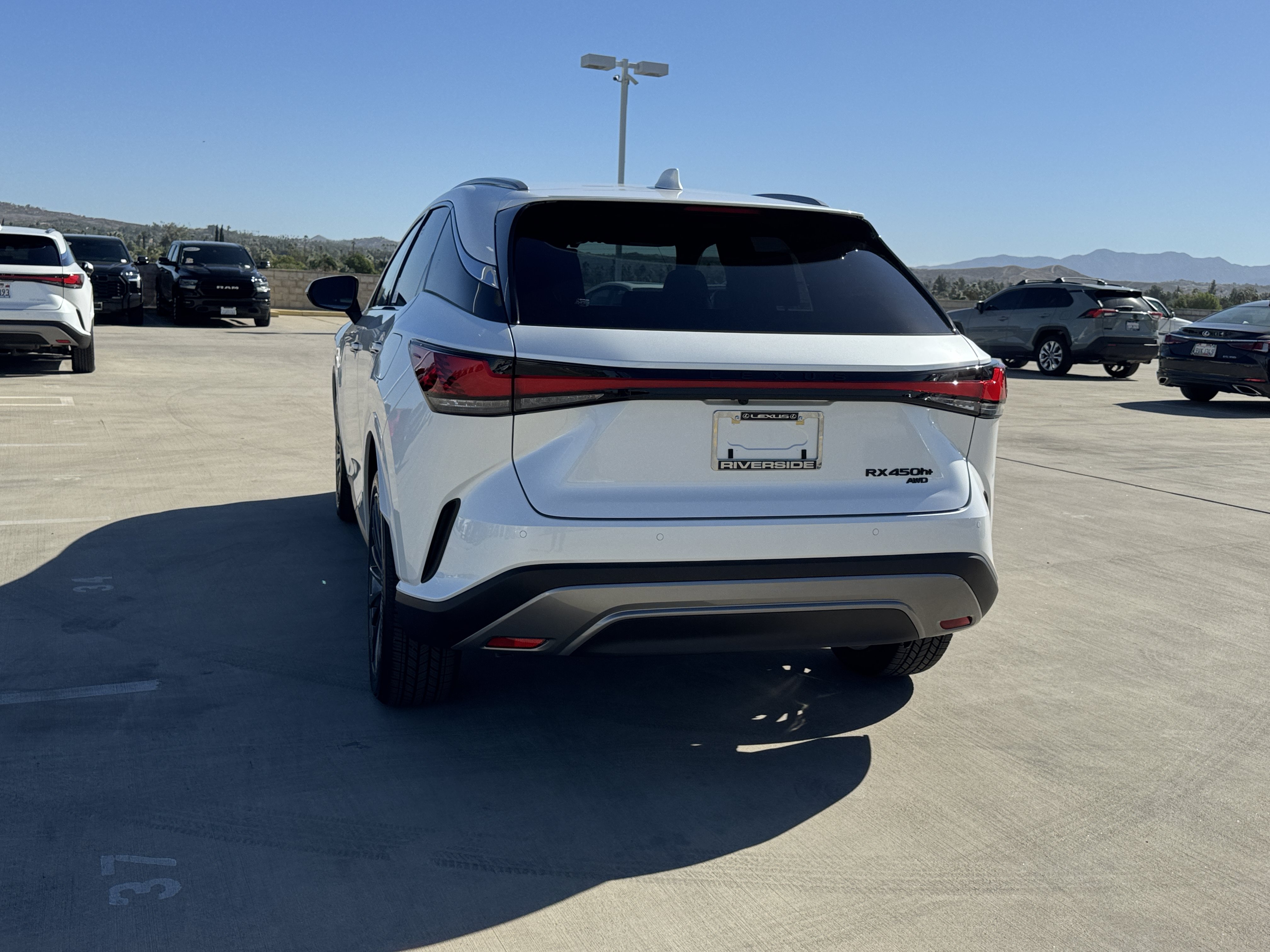 New 2026 Lexus RX 450h AWD w/ Convenience Package image 8
