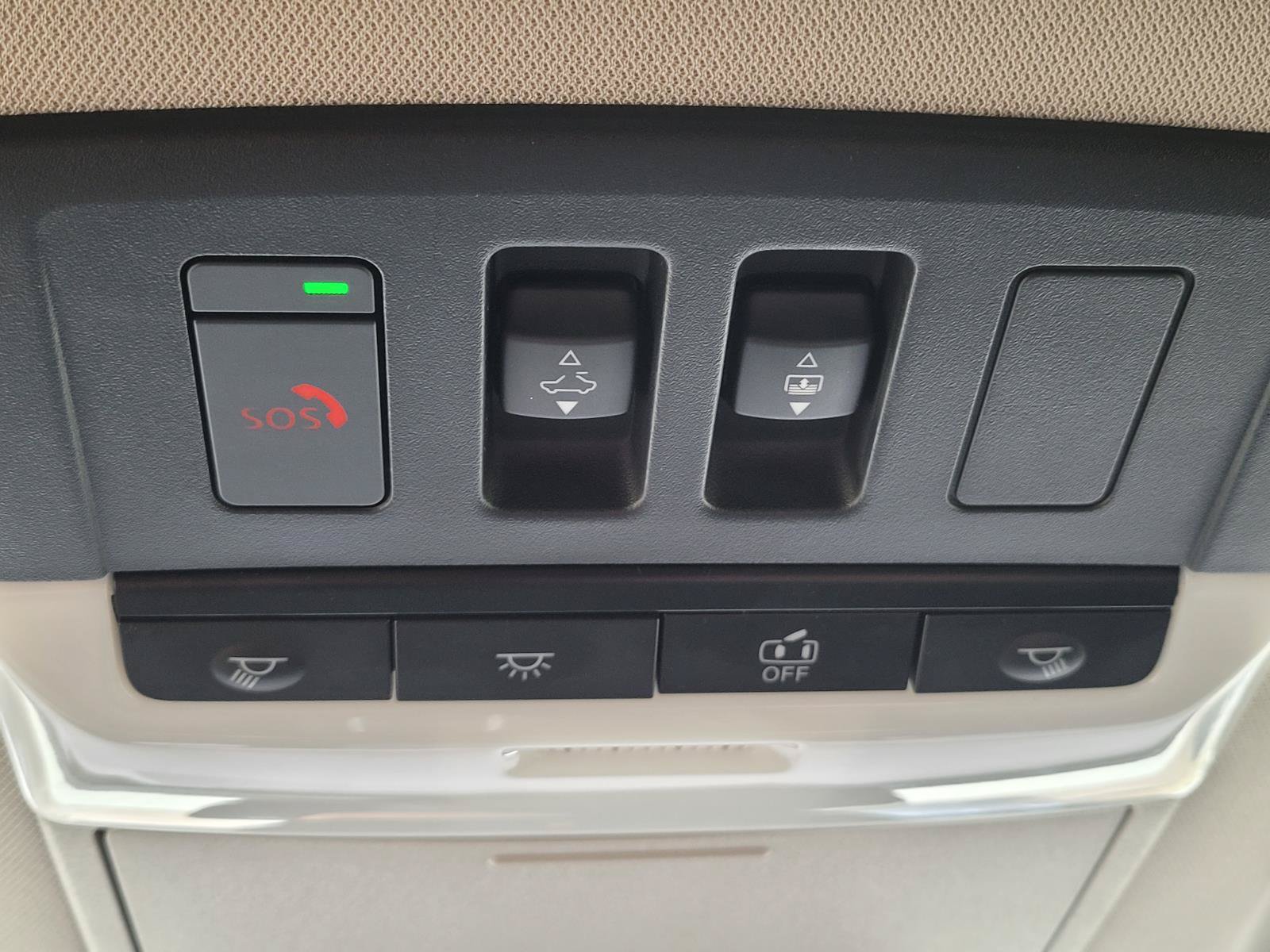 Used 2024 Nissan Pathfinder Platinum FWD image 30