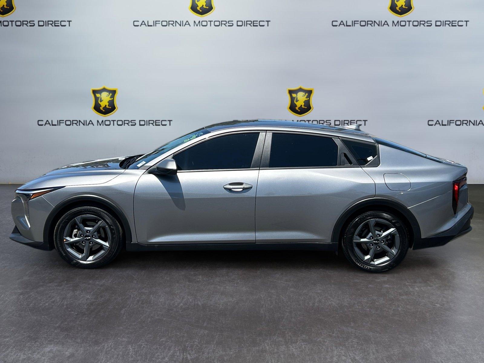Used 2025 Kia K4 EX FWD image 2