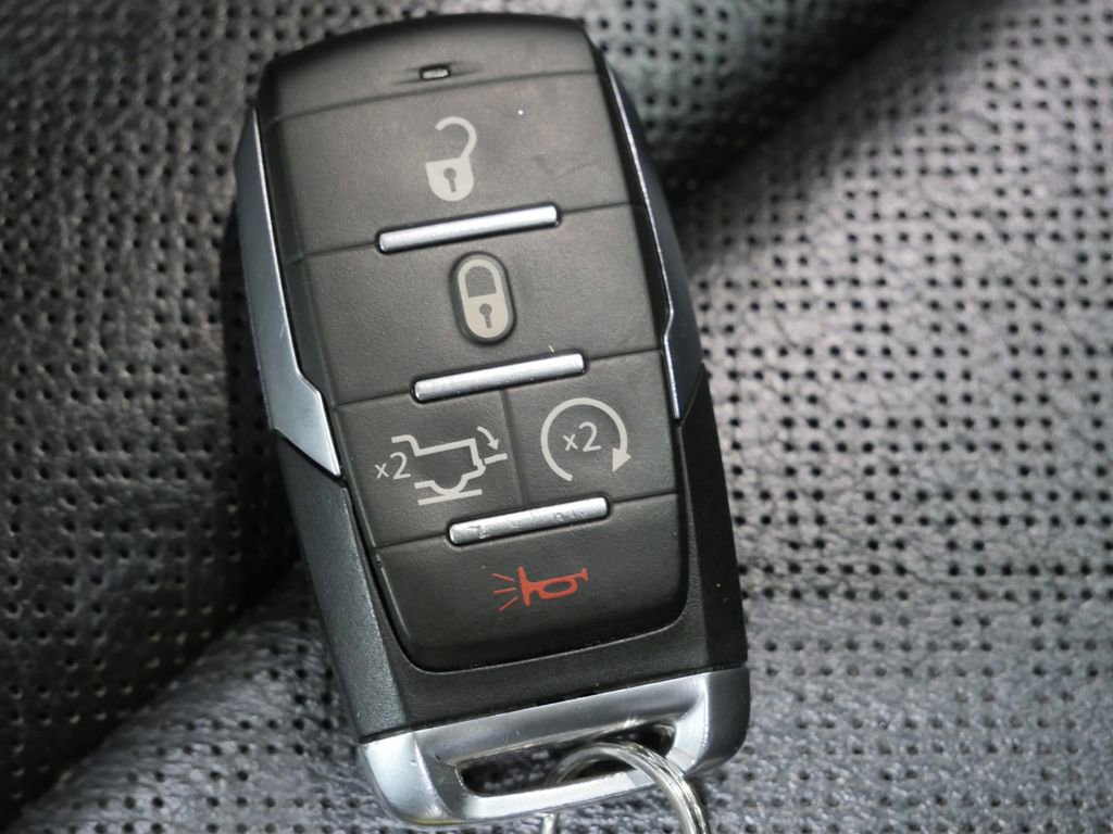 Used 2024 RAM 1500 Laramie AWD/4WD image 22
