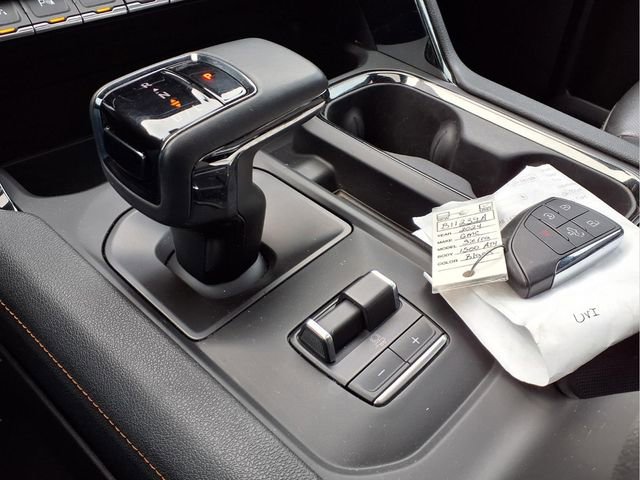 Certified 2024 GMC Sierra 1500 AT4 w/ Technology Package image 11