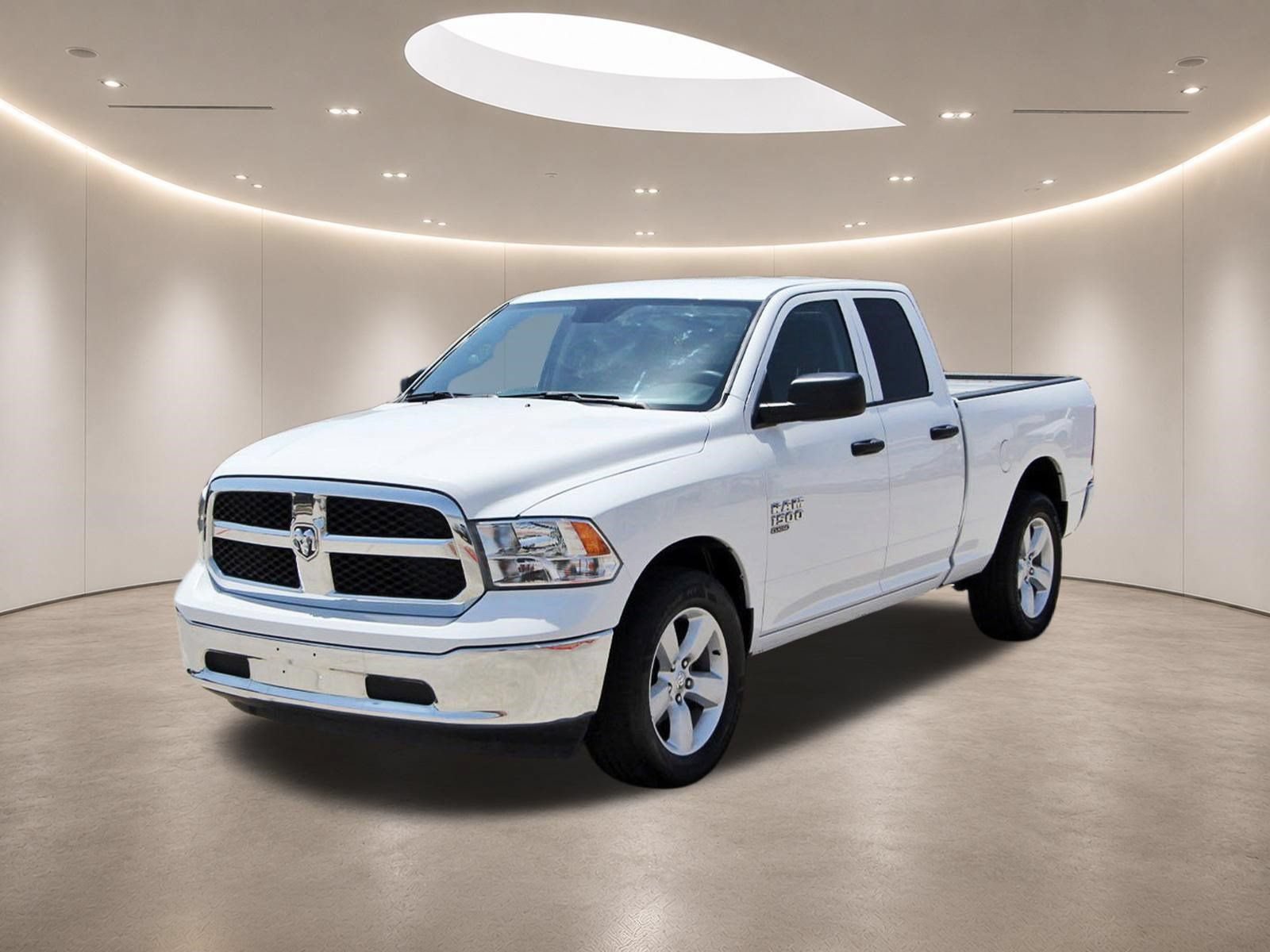 Used 2024 RAM 1500 Classic SLT AWD/4WD image 3