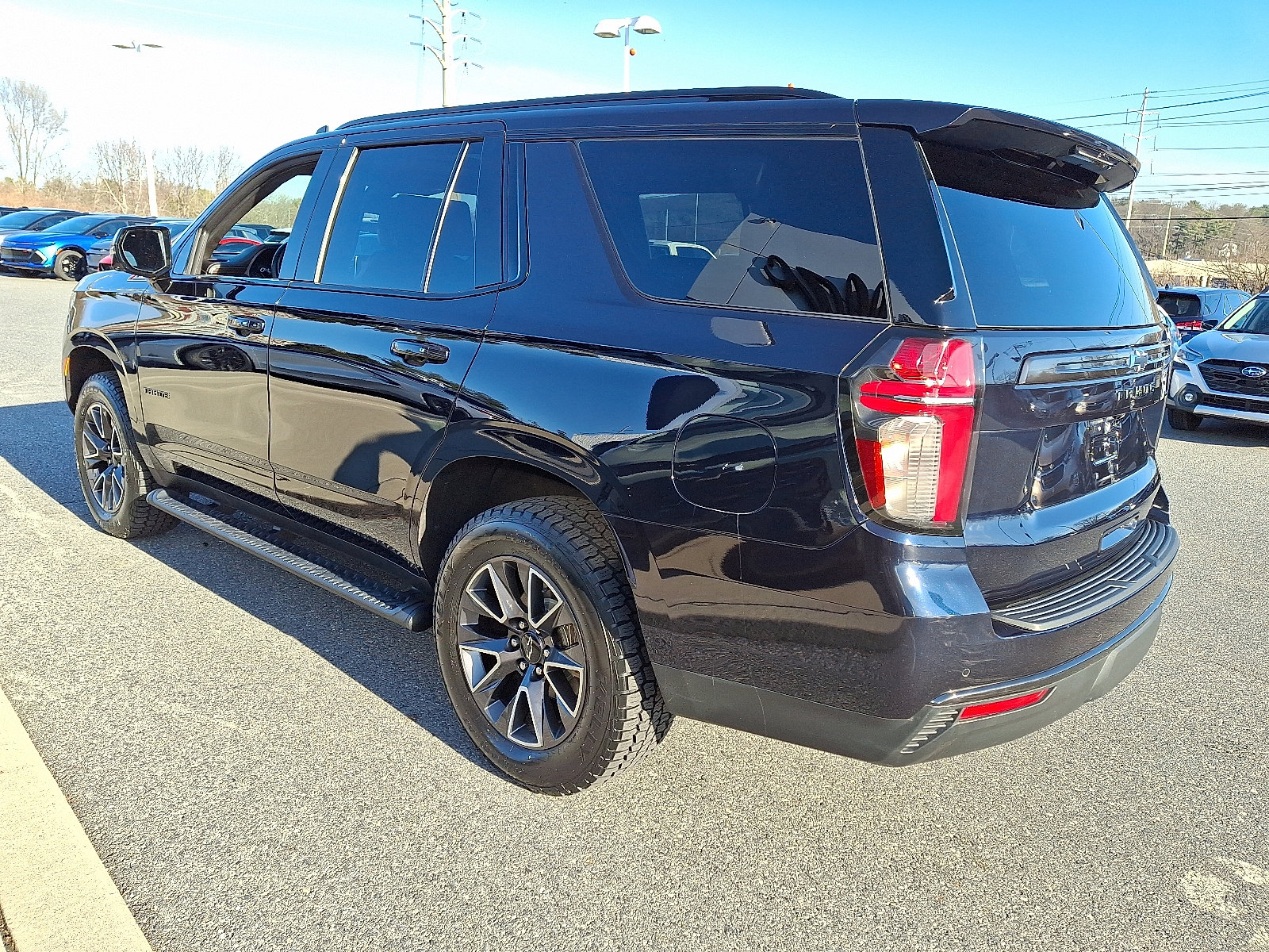 Used 2021 Chevrolet Tahoe Z71 w/ Luxury Package image 3