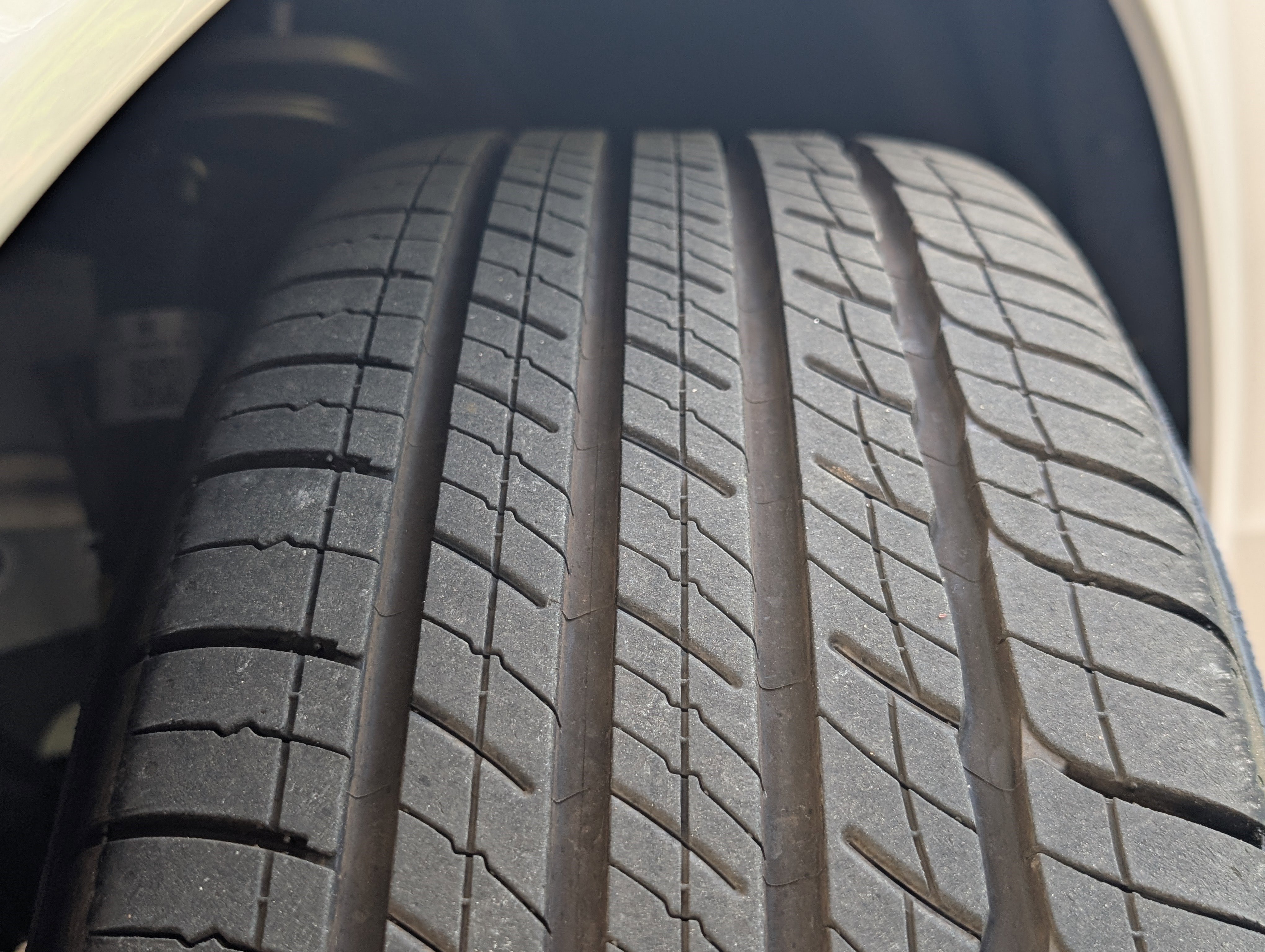 Used 2025 Cadillac XT6 Premium Luxury FWD image 37