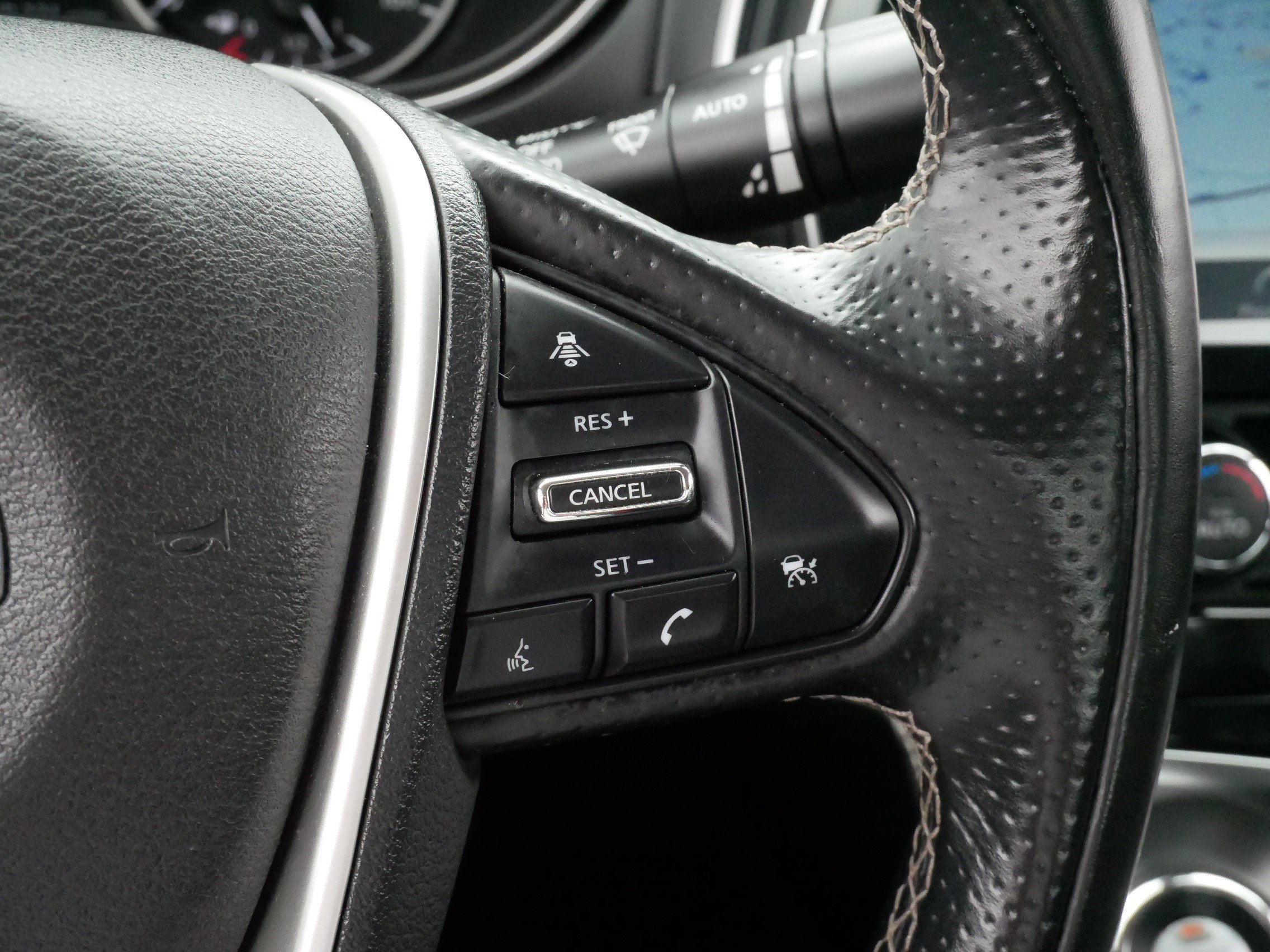 Used 2018 Nissan Maxima Platinum FWD image 26