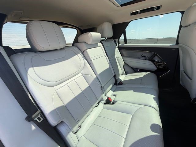 Used 2024 Land Rover Range Rover Sport SE AWD/4WD image 17