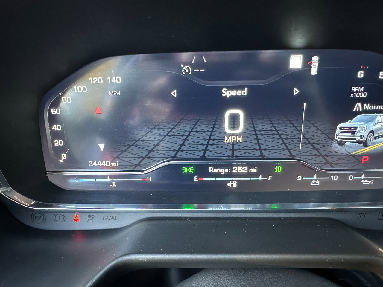 Used 2022 GMC Yukon XL AT4 image 47