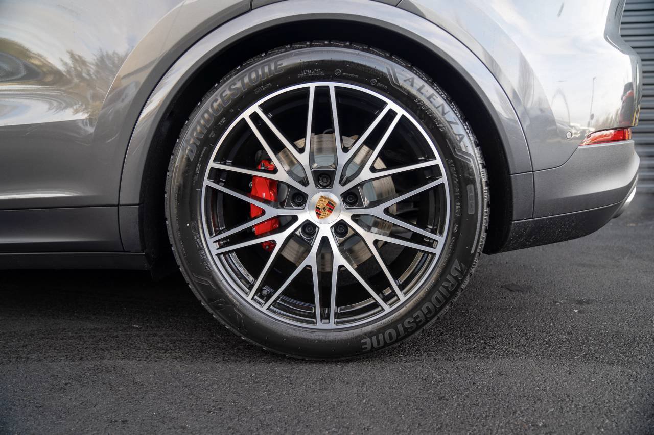 New 2026 Porsche Cayenne S AWD/4WD image 8