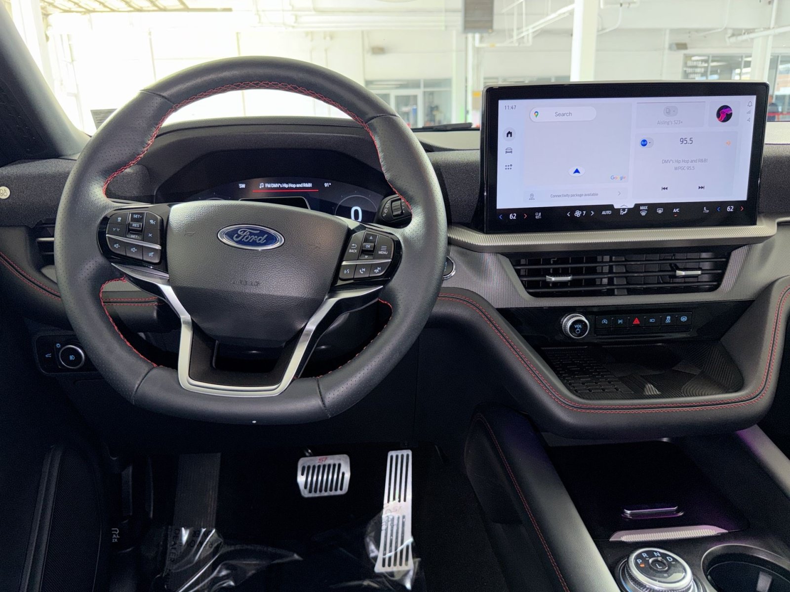 Used 2025 Ford Explorer ST-Line w/ Premium Package AWD/4WD image 16