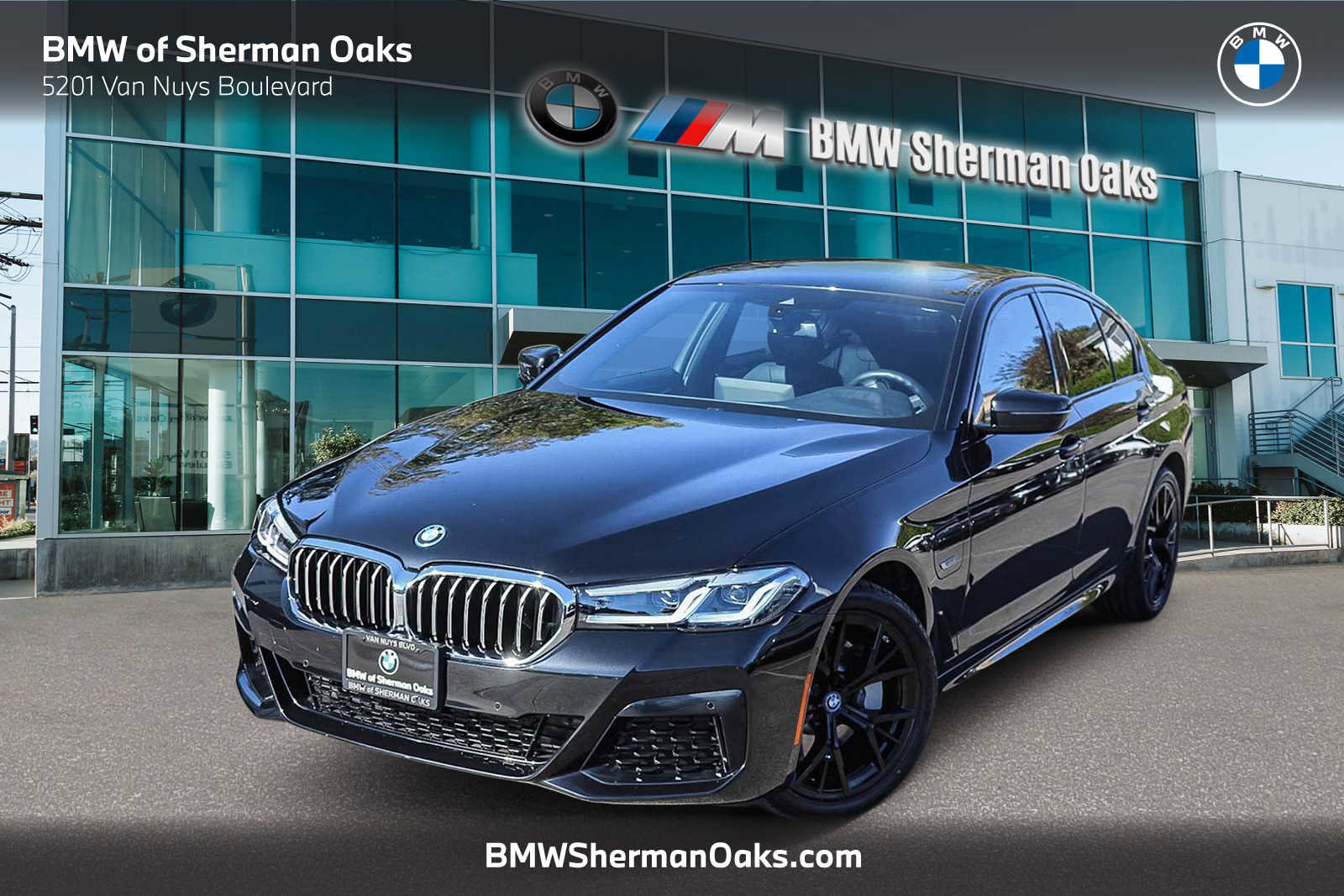 Used 2023 BMW 530e 530e w/ M Sport Package image 1