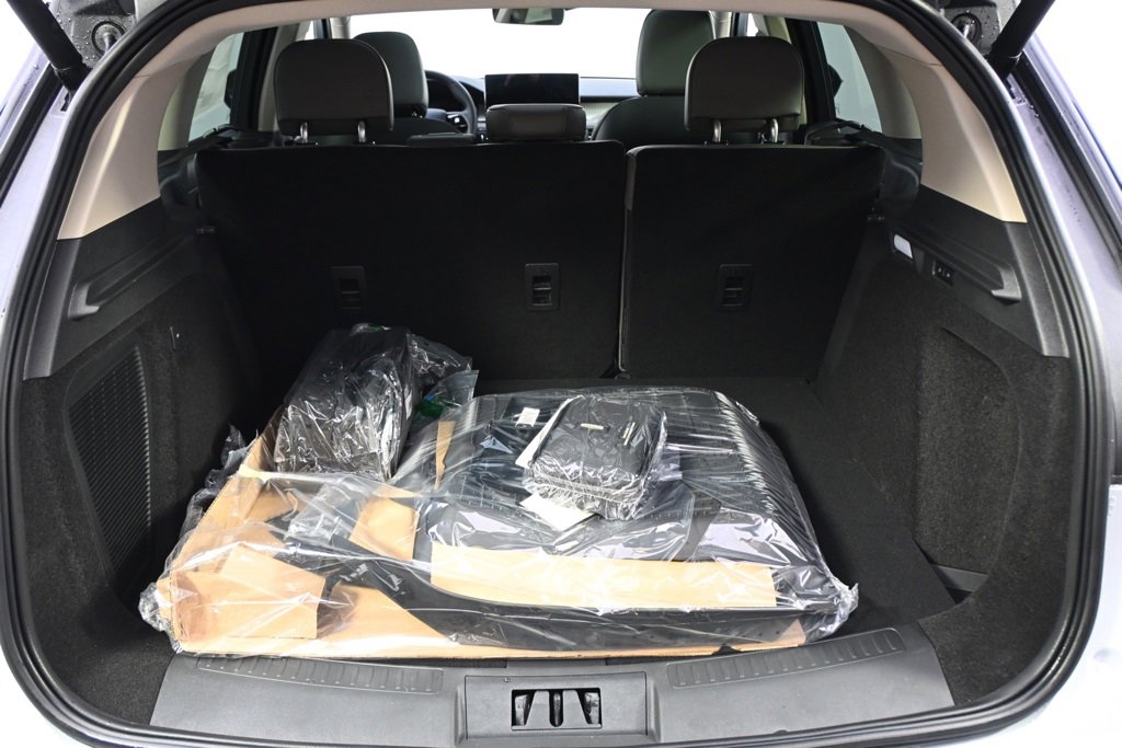 New 2026 Lincoln Corsair Premiere image 19