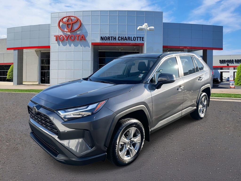 Used 2024 Toyota RAV4 XLE w/ Convenience Package image 6