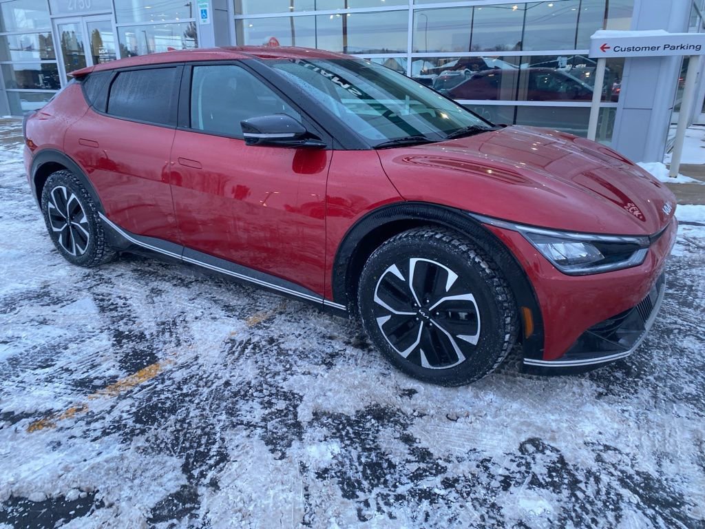 Used 2022 Kia EV6 Wind image 4