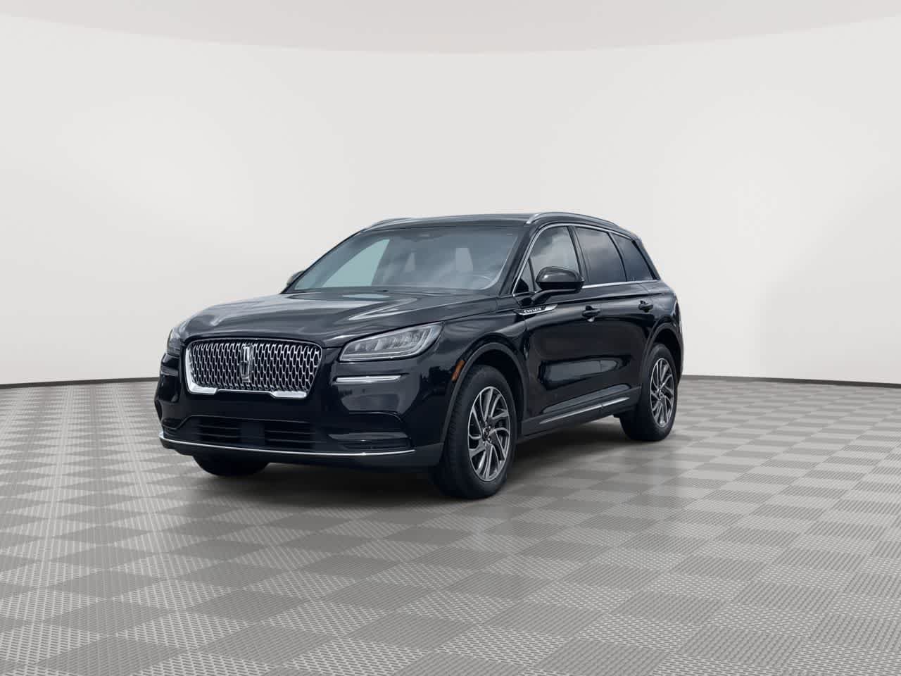 Used 2020 Lincoln Corsair AWD w/ Equipment Group 101A image 3