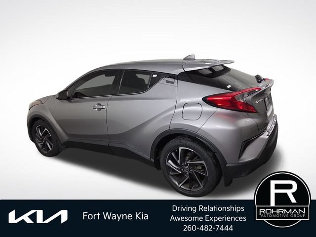Used 2020 Toyota C-HR Limited FWD image 10