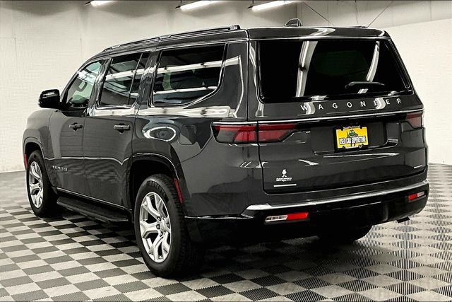 Used 2022 Jeep Wagoneer Series II AWD/4WD image 3
