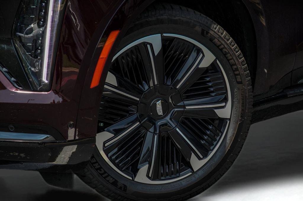 New 2025 Cadillac Escalade IQ Sport 2 image 27