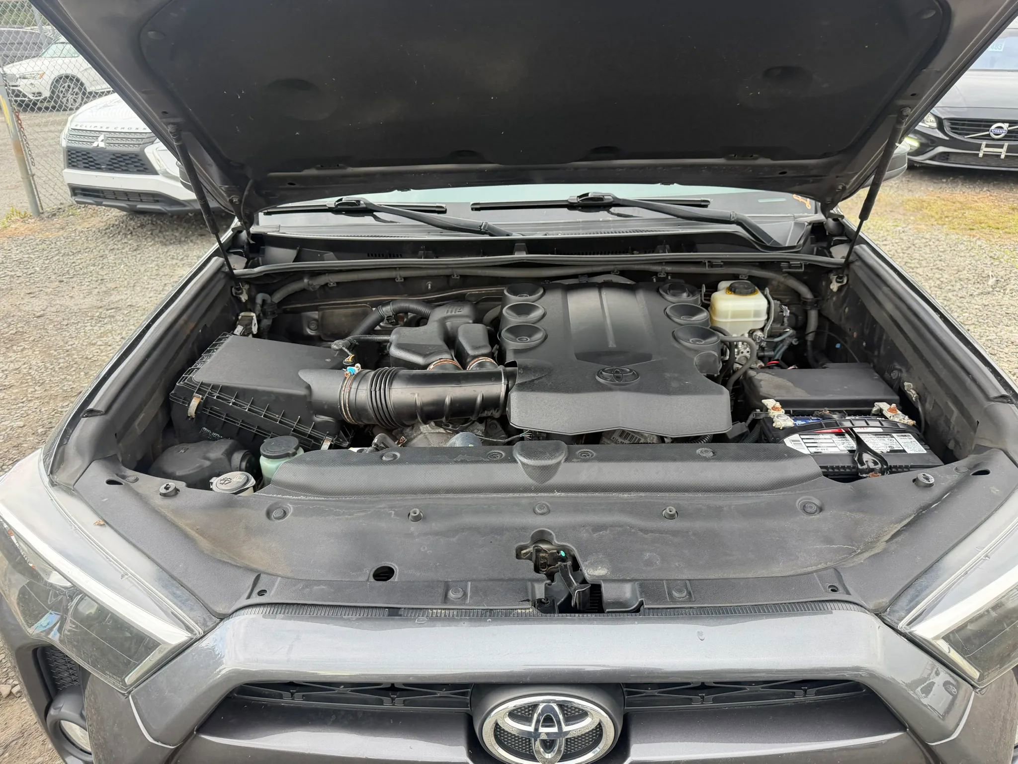 Used 2016 Toyota 4Runner SR5 AWD/4WD image 11