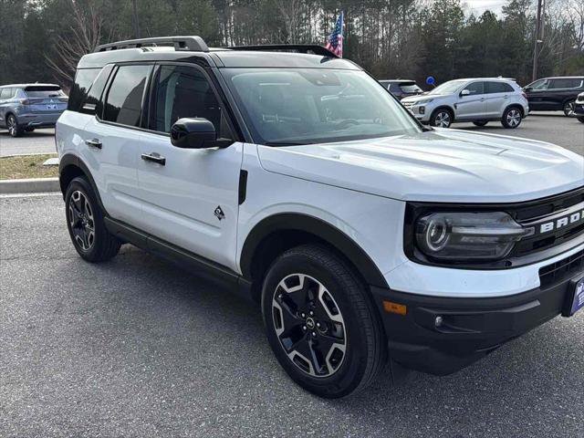 Used 2023 Ford Bronco Sport Outer Banks w/ Tech Package AWD/4WD image 3