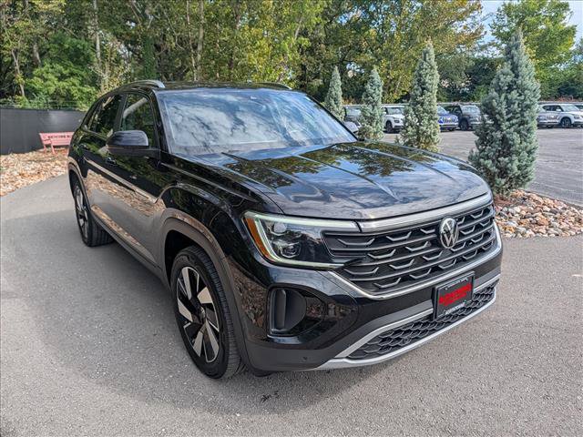 Used 2024 Volkswagen Atlas Cross Sport SE AWD/4WD image 7