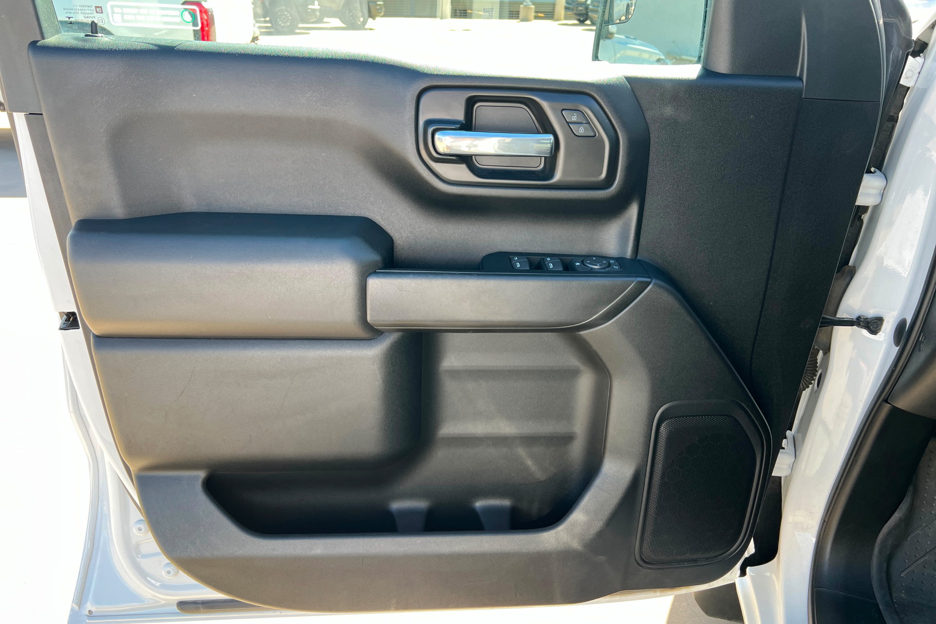 Used 2022 Chevrolet Silverado 1500 W/T w/ Z71 Off-Road Package AWD/4WD image 14