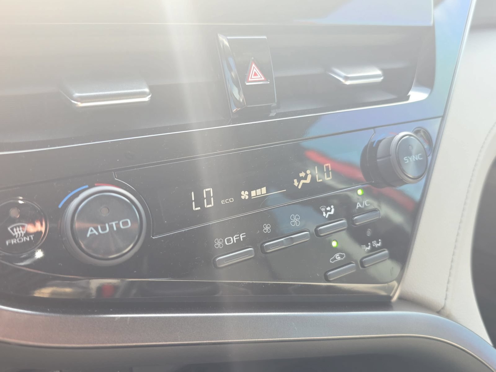 Used 2021 Toyota Camry XLE w/ Navigation Upgrade Package FWD image 21