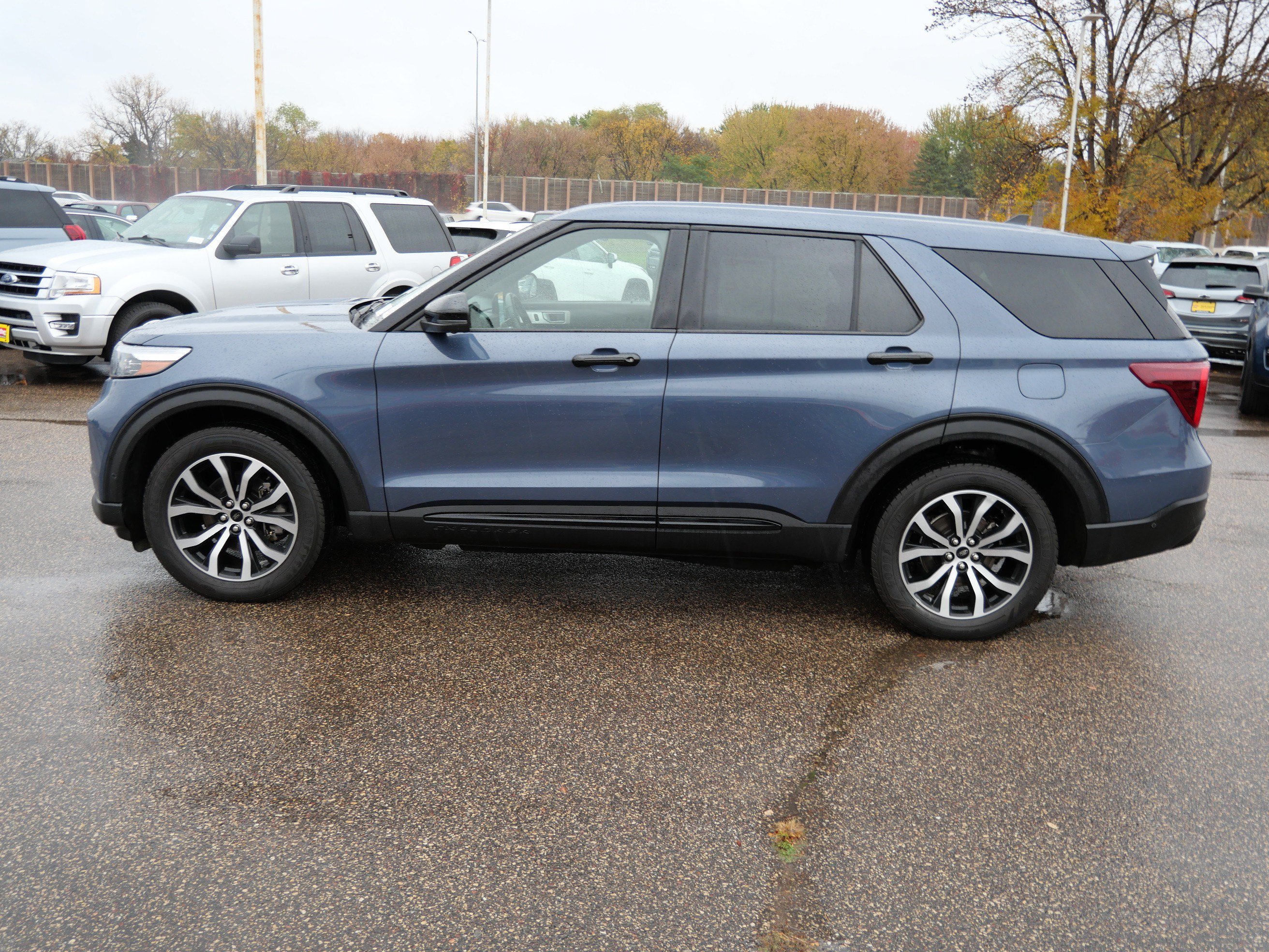 Certified 2021 Ford Explorer ST w/ Equipment Group 401A AWD/4WD image 4