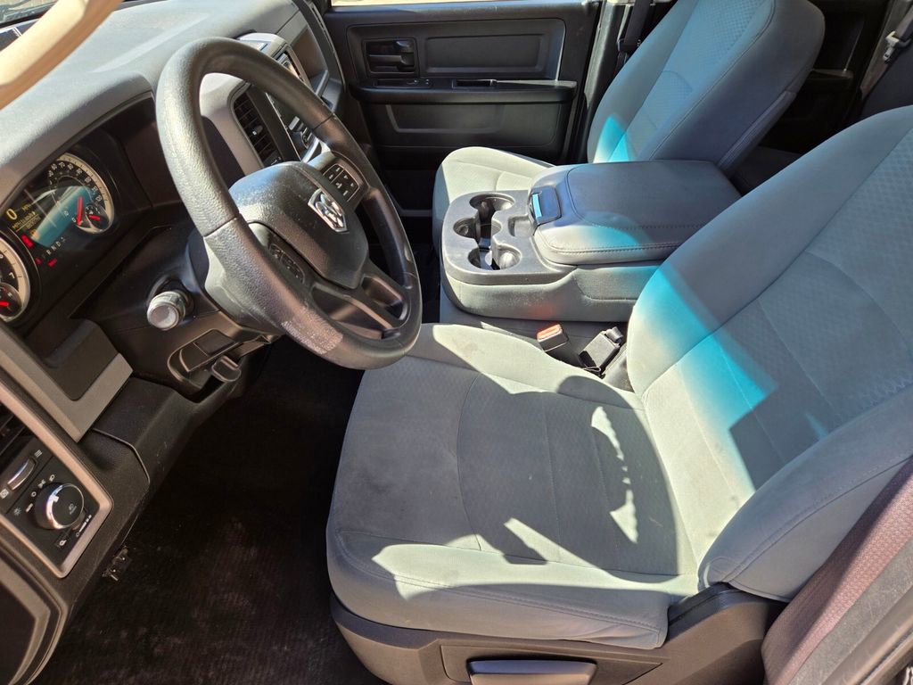 Used 2017 RAM 1500 Express w/ Black Ram 1500 Express Group RWD image 6