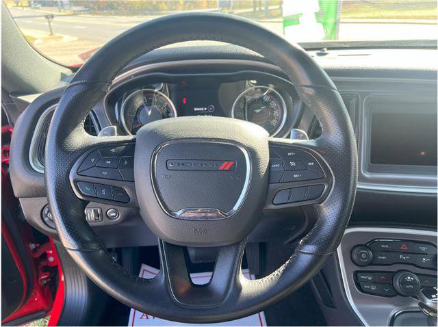 Used 2022 Dodge Challenger GT image 5