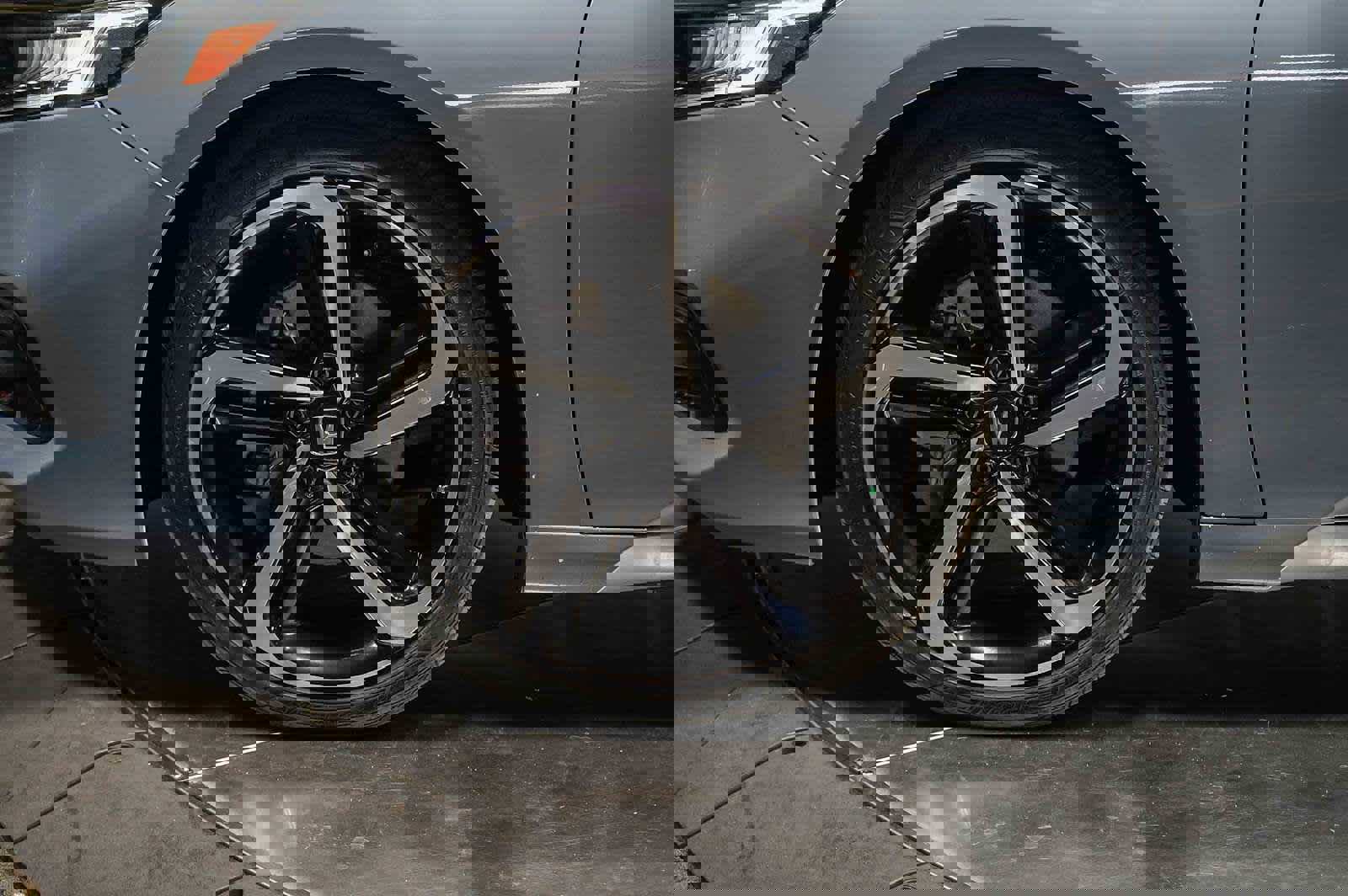 Used 2022 Honda Accord Sport image 11