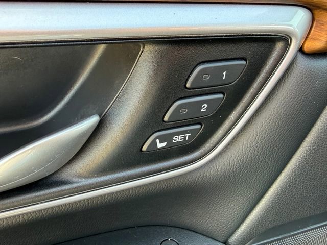 Used 2017 Honda CR-V Touring image 14