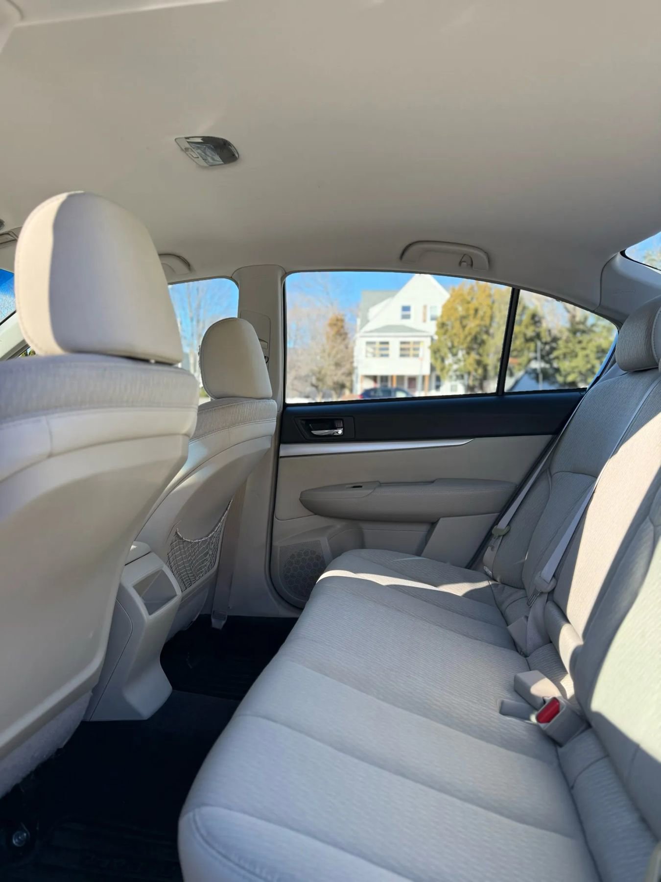 Used 2010 Subaru Legacy 2.5i Premium image 25