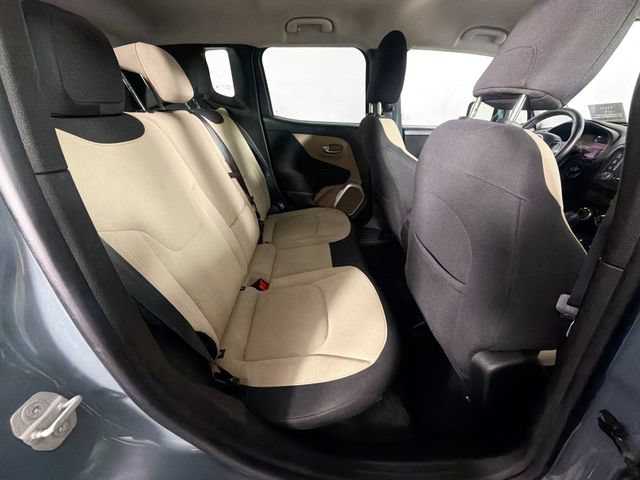 Used 2016 Jeep Renegade Latitude w/ Popular Equipment Group AWD/4WD image 26