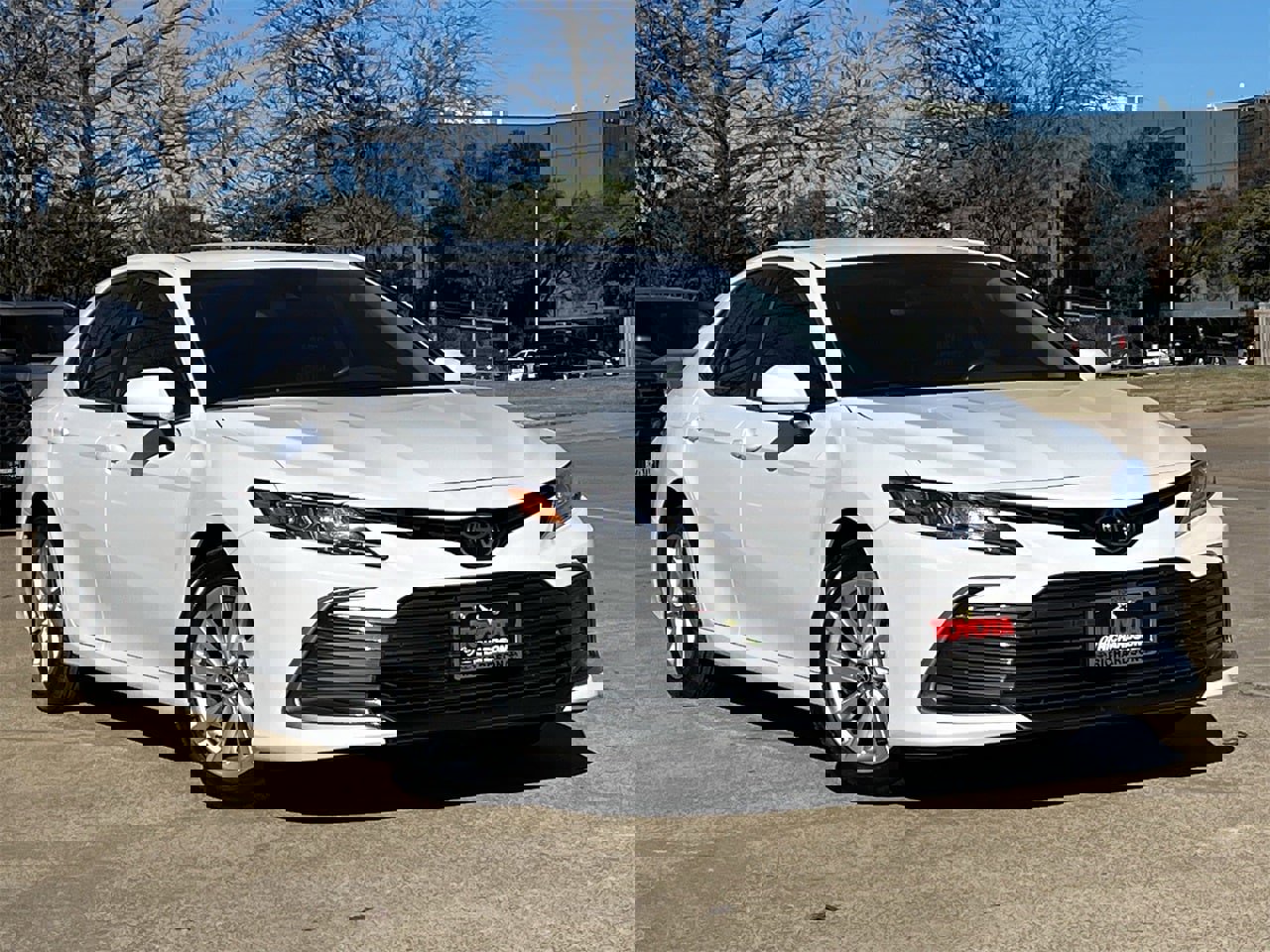 Used 2023 Toyota Camry LE image 2