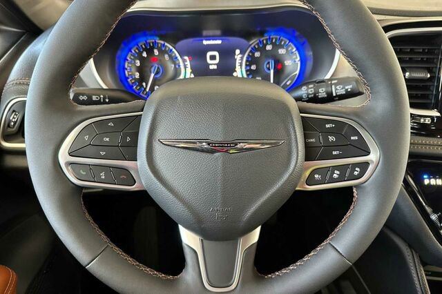 New 2026 Chrysler Pacifica Pinnacle image 23