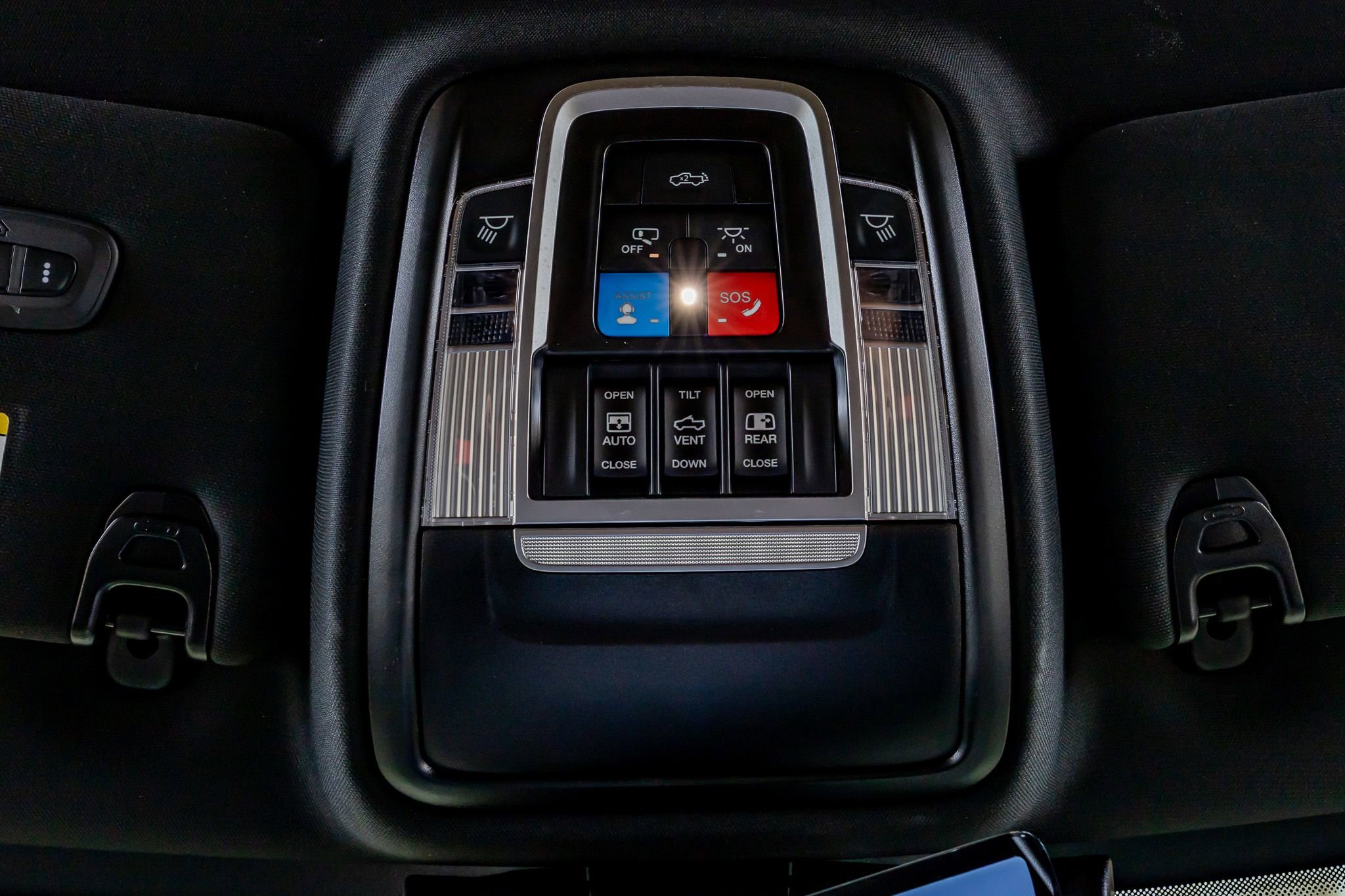 Used 2025 RAM 3500 Limited image 26
