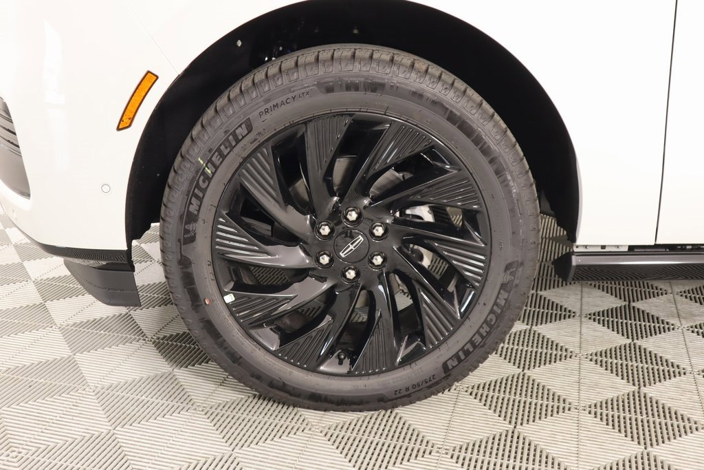 New 2025 Lincoln Navigator L Reserve w/ Jet Appearance Package image 19