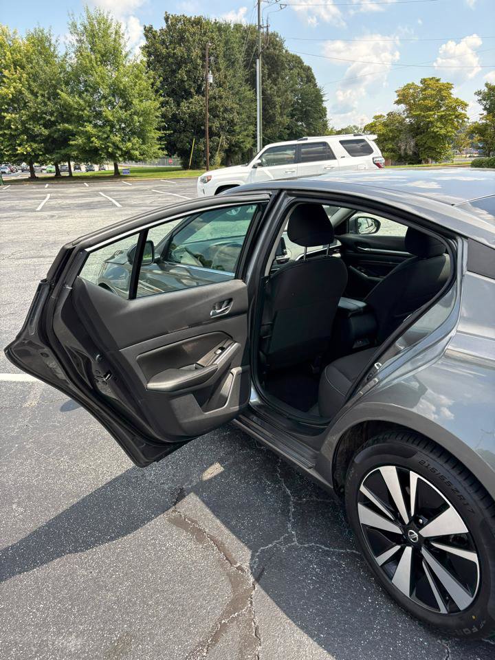 Used 2022 Nissan Altima 2.5 SV w/ SV Premium Package FWD image 12