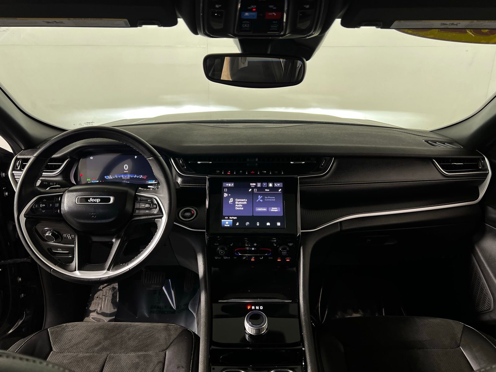 Used 2023 Jeep Grand Cherokee Altitude image 26