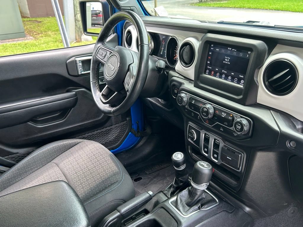 Used 2021 Jeep Wrangler Sport AWD/4WD image 39