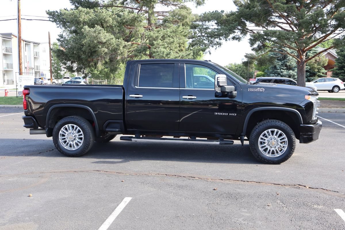 Used 2022 Chevrolet Silverado 3500 High Country w/ Safety Package II AWD/4WD image 3