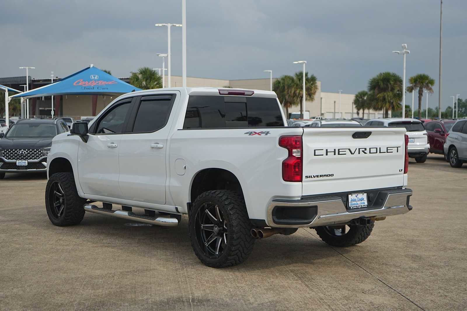 Used 2019 Chevrolet Silverado 1500 LT w/ All-Star Edition AWD/4WD image 4