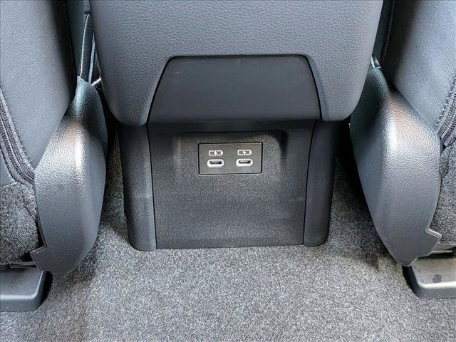 Certified 2026 Toyota Prius FWD image 17