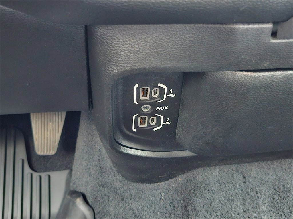 Certified 2019 RAM 2500 Big Horn w/ Night Edition image 37