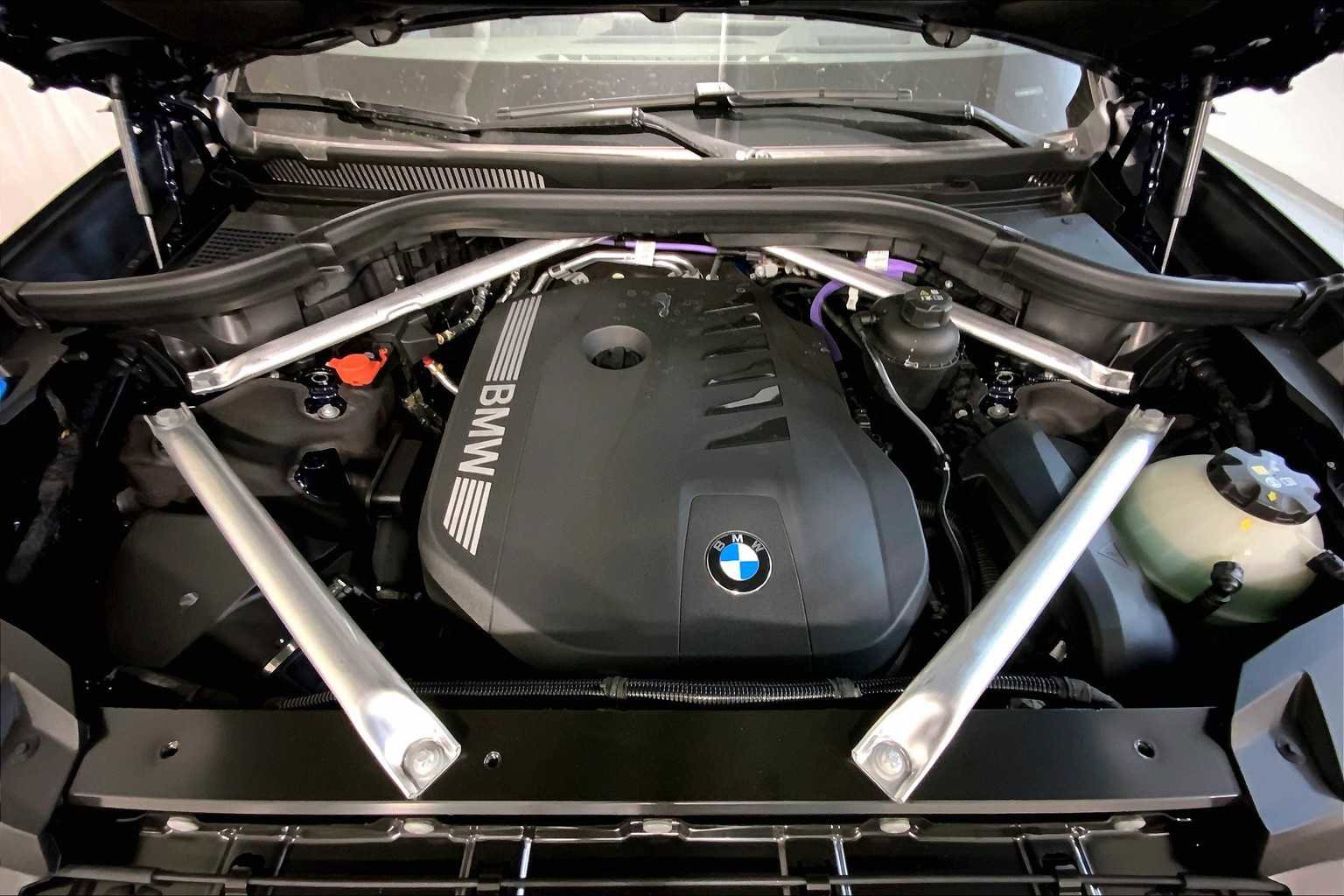 New 2026 BMW X7 xDrive40i w/ M Sport Package image 16