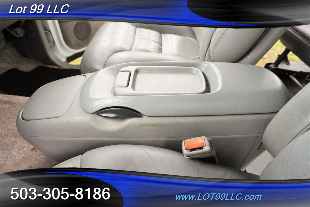 Used 1998 Chevrolet Suburban LT AWD/4WD image 24